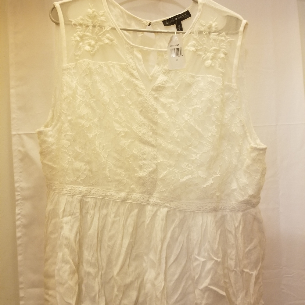 NWT Derek heart shirt